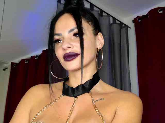 Ella-Hottie