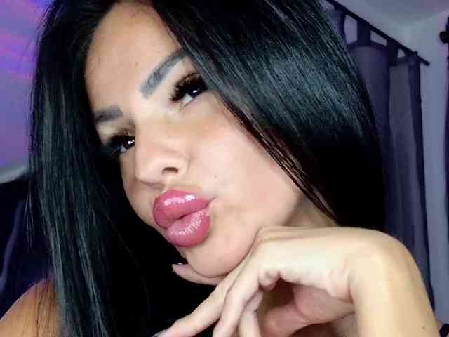 Ella-Hottie