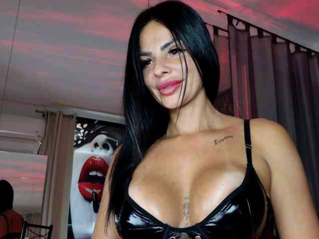 Ella-Hottie webcam