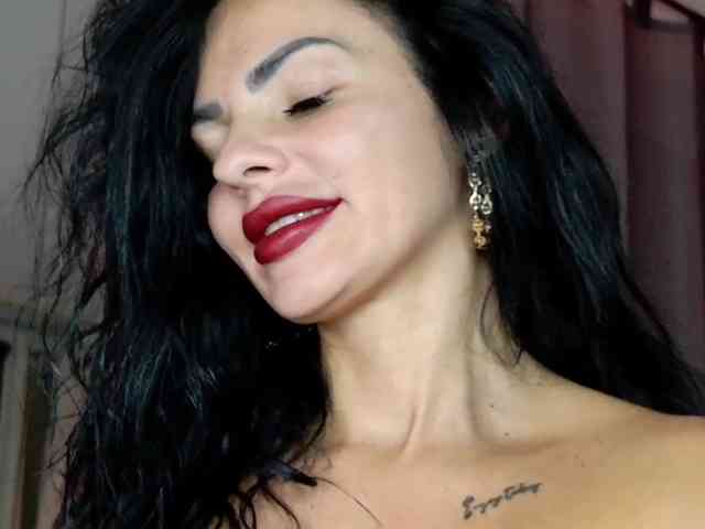 Modelo: Ella-Hottie