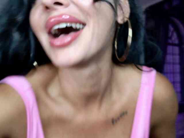 Modelo: Ella-Hottie