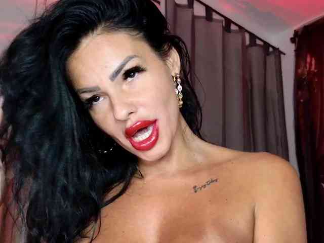 Ella-Hottie webcam