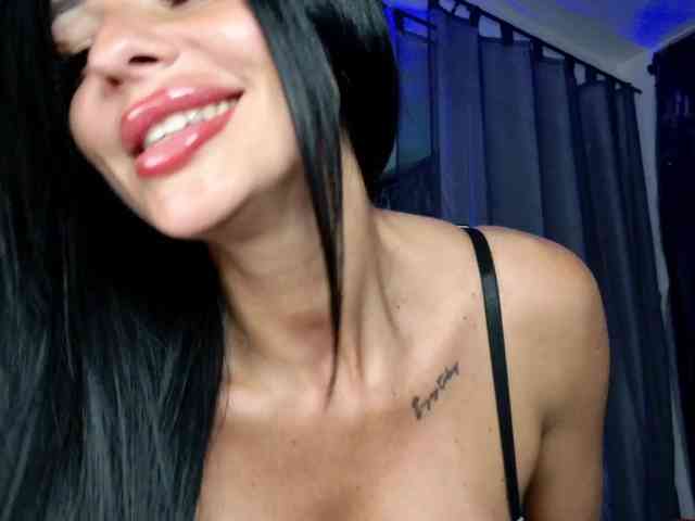 Ella-Hottie