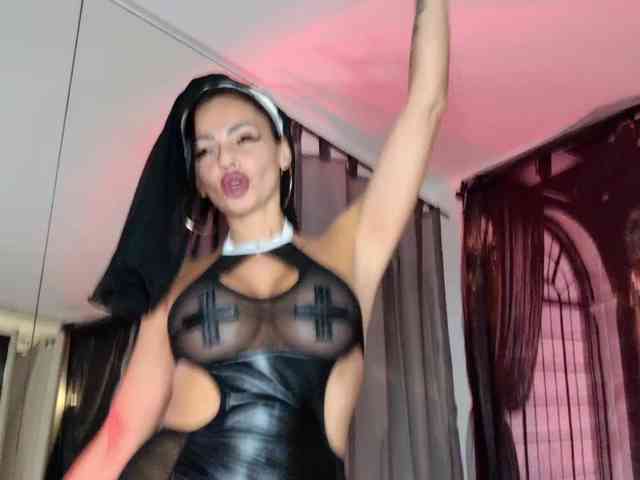 Ella-Hottie