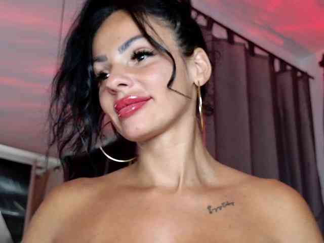 Ella-Hottie webcam