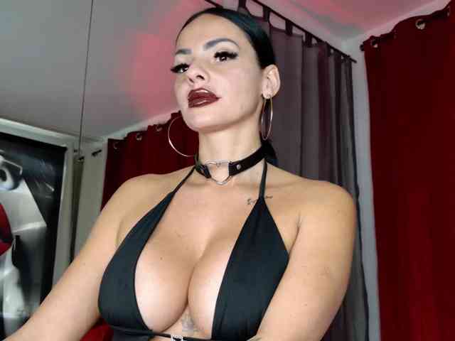 Ella-Hottie