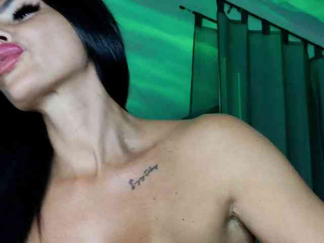 Modelo: Ella-Hottie