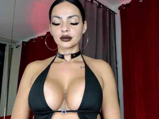 Ella-Hottie