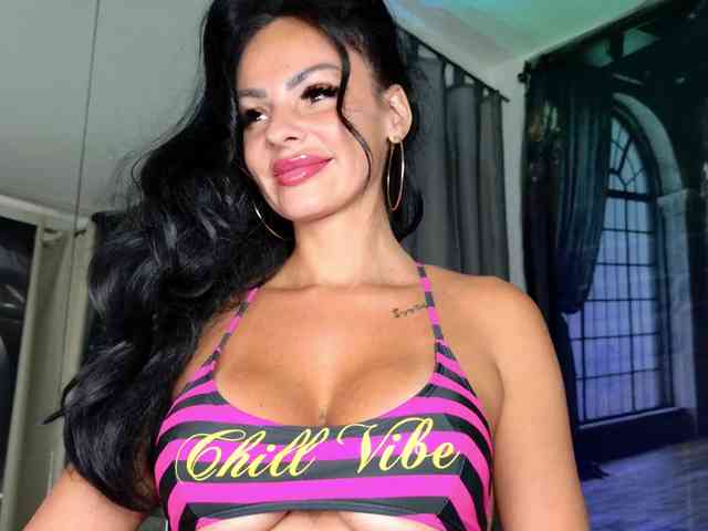 Ella-Hottie