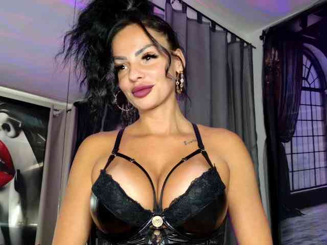 Ella-Hottie webcam
