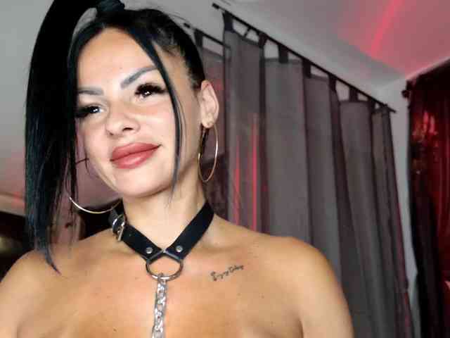 Ella-Hottie webcam