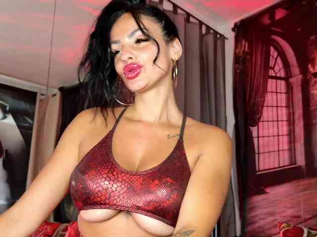 Ella-Hottie webcam