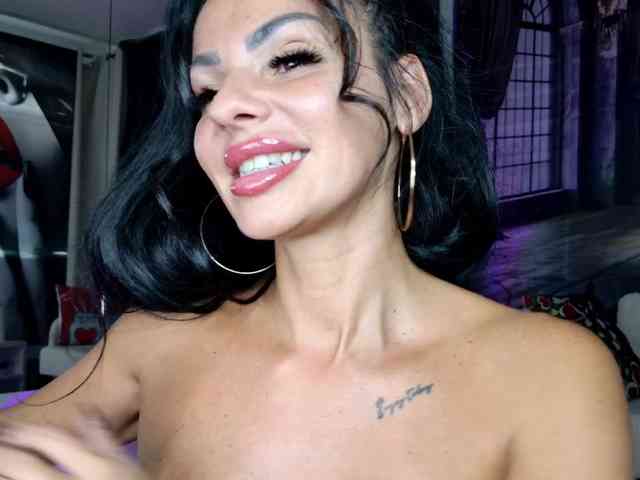 Modelo: Ella-Hottie