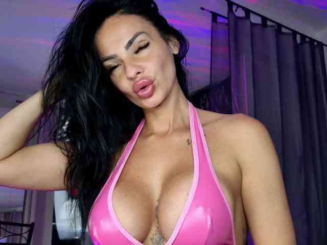 Ella-Hottie
