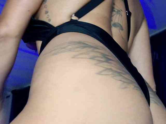 Modelo: Ella-Hottie