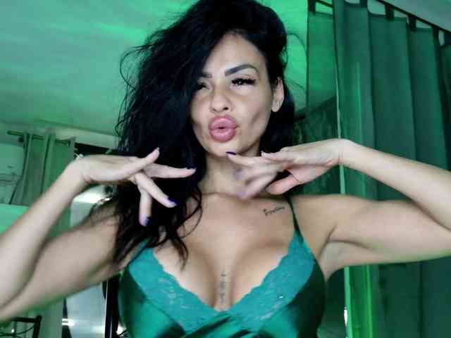 Ella-Hottie