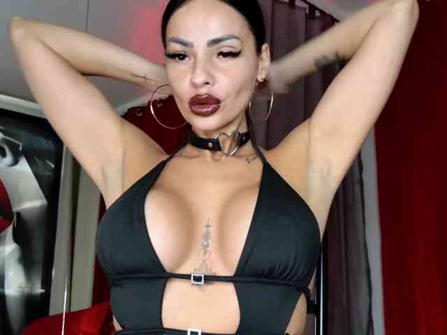 Ella-Hottie