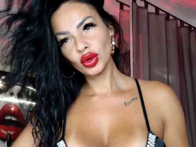 Ella-Hottie webcam