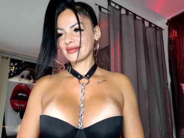 Ella-Hottie webcam