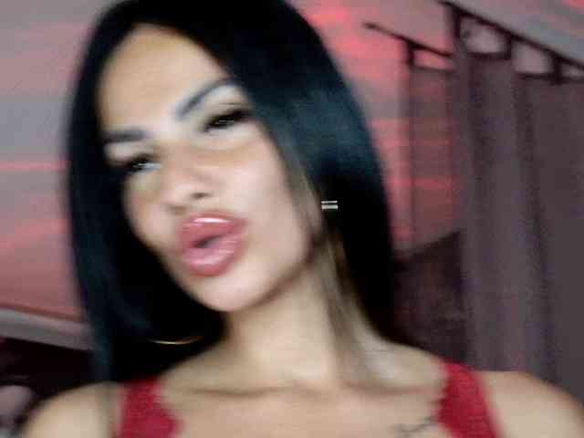 Ella-Hottie webcam