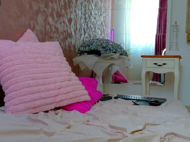 lexxia's BongaCams show and profile