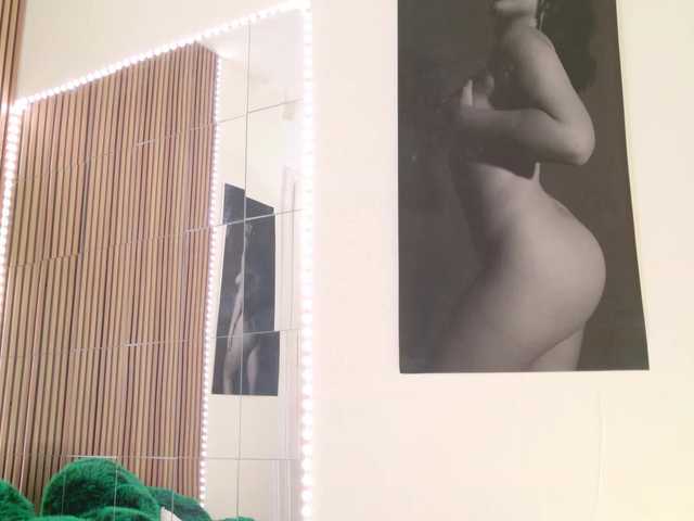 celia-chanel live cam on BongaCams