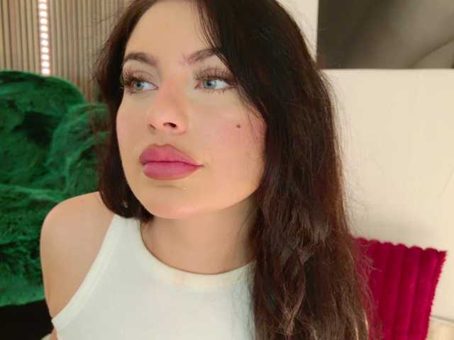 celia-chanel live cam on BongaCams