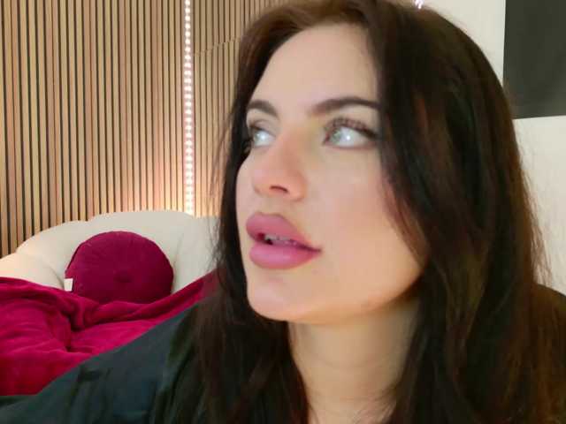 Celya-Chanel live cam preview