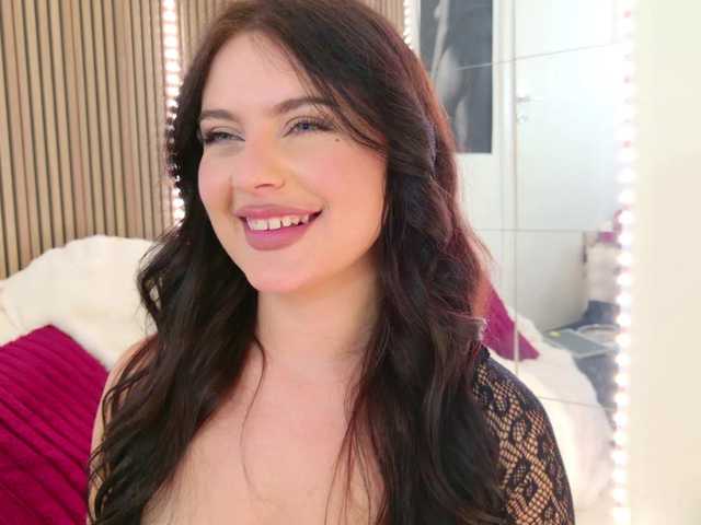 celia-chanel live cam on BongaCams