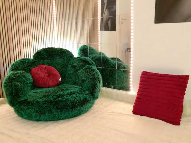 Celya-Chanel live cam preview