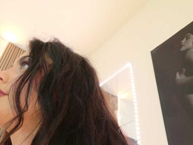 celia-chanel live cam on BongaCams