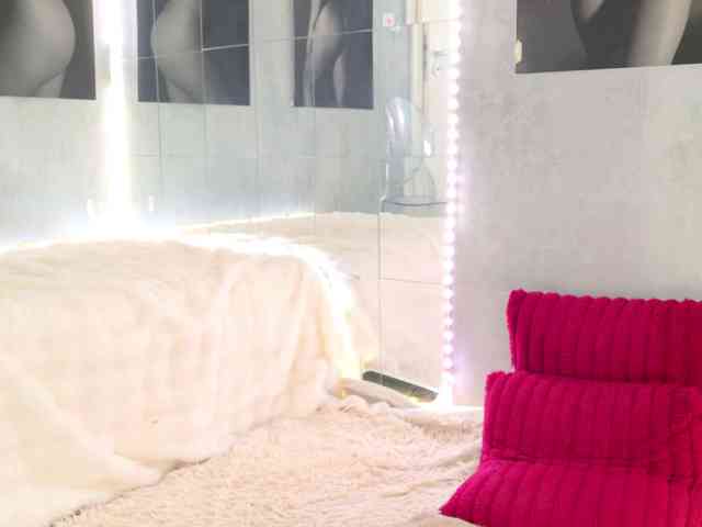 Celya-Chanel webcam