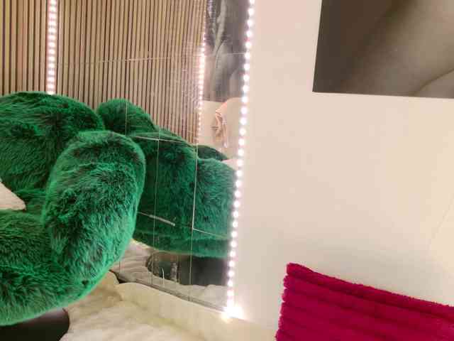 Celya-Chanel webcam