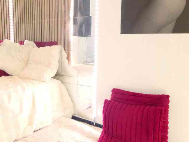 celia-chanel Live Webcam on BongaCams