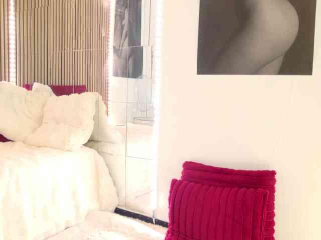 Celya-Chanel webcam