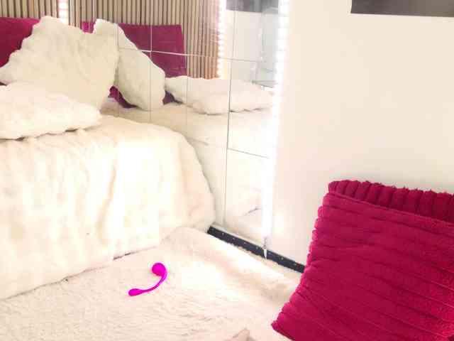 Celya-Chanel webcam