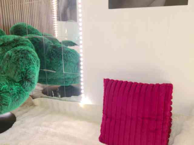 Celya-Chanel webcam