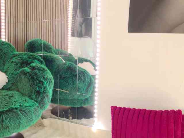 Celya-Chanel webcam