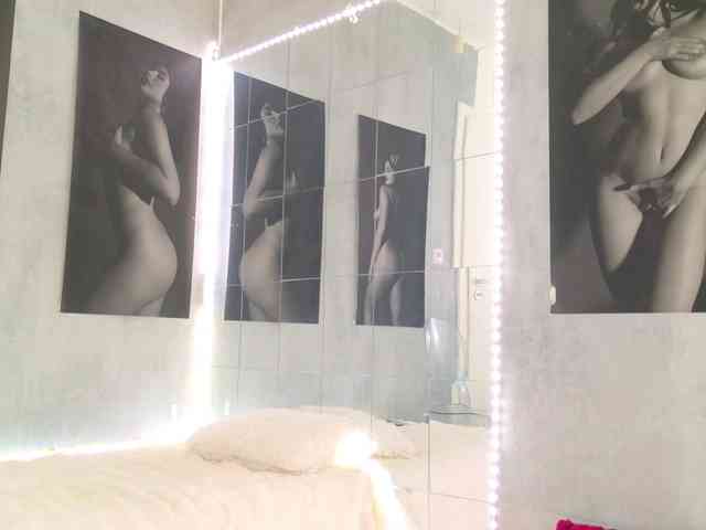 Celya-Chanel webcam