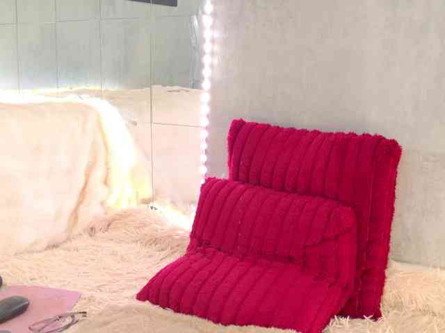 Celya-Chanel webcam