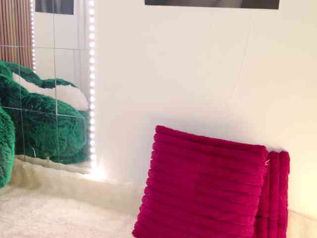 Celya-Chanel webcam