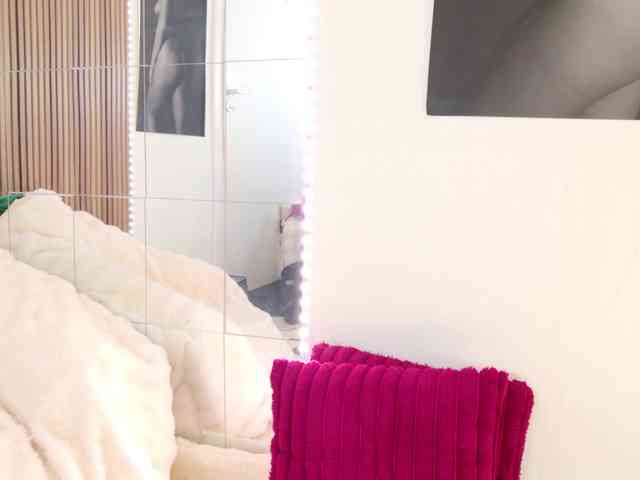 Celya-Chanel webcam