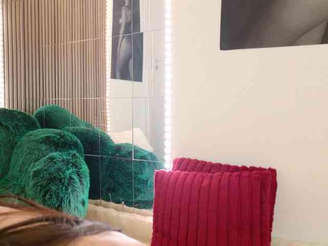 Celya-Chanel webcam