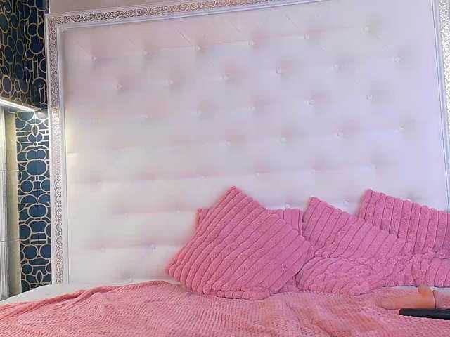 karissia-x live cam on BongaCams