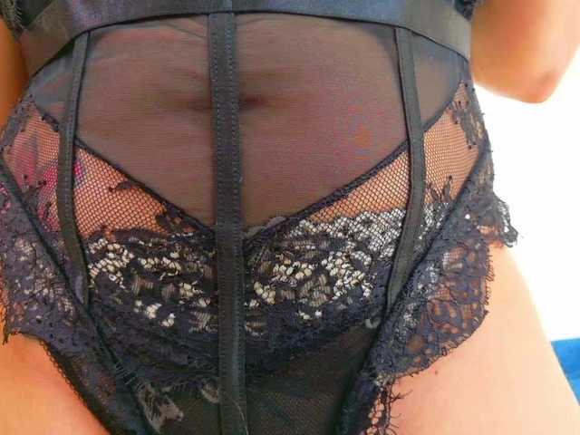 karissia-x live cam on BongaCams