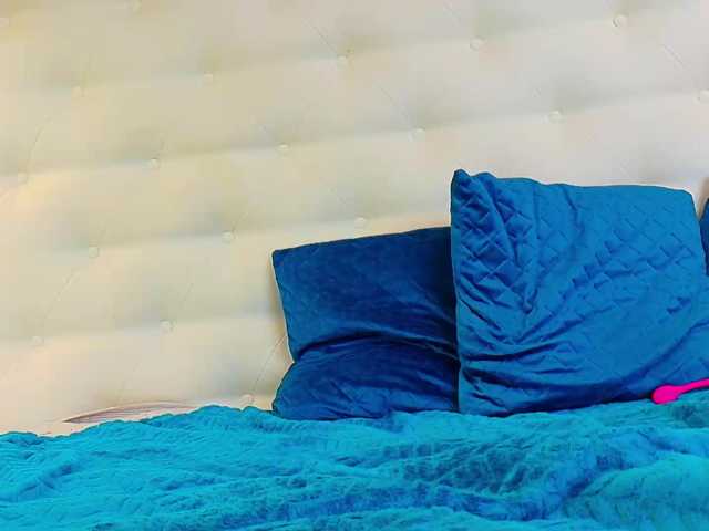 karissia-x live cam on BongaCams