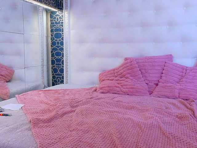 karissia-x live cam on BongaCams
