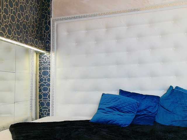 karissia-x live cam on BongaCams