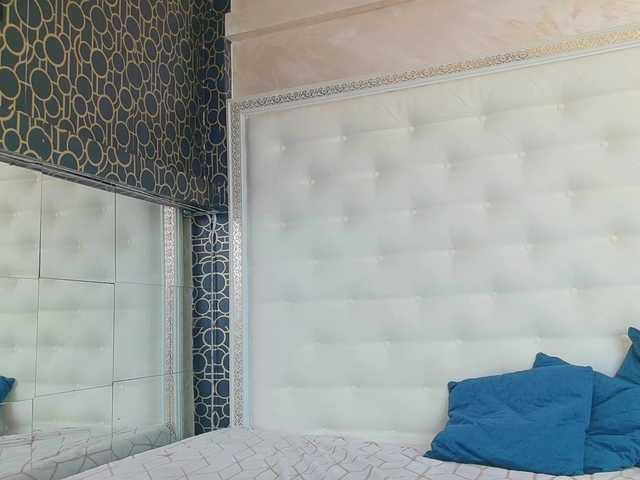karissia-x live cam on BongaCams