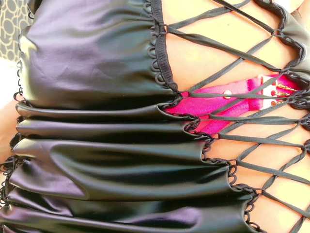 karissia-x live cam on BongaCams